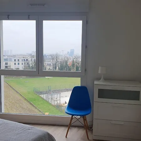 Charming T3 With Parking Near Paris